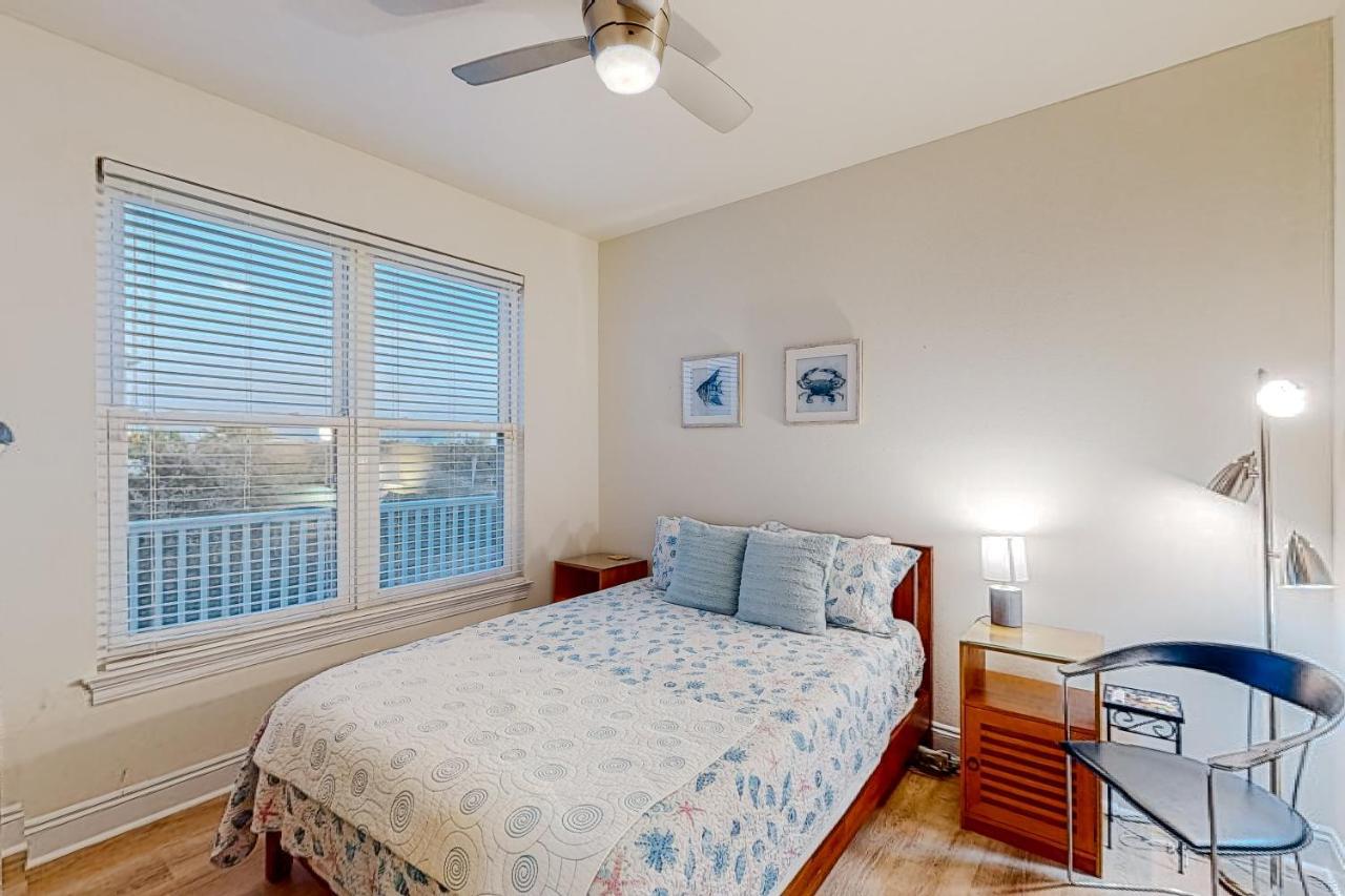 Bulldog Beach House กัลฟ์ชอร์ส ภายนอก รูปภาพ