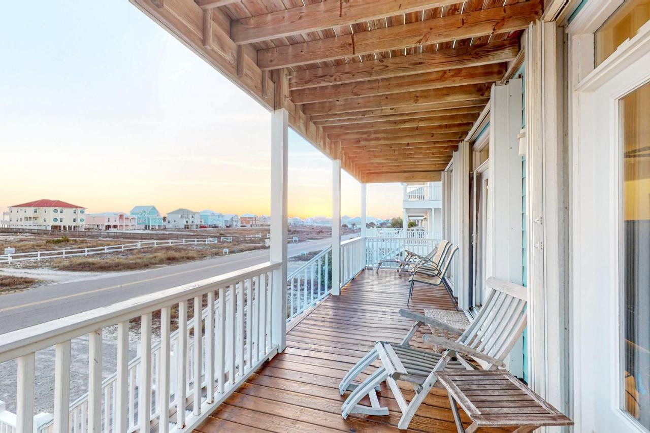 Bulldog Beach House กัลฟ์ชอร์ส ภายนอก รูปภาพ